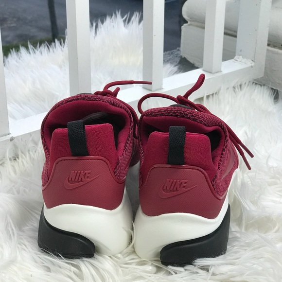 NWT Nike Air Presto Fly SE Noble Red WMNS - Picture 5 of 7